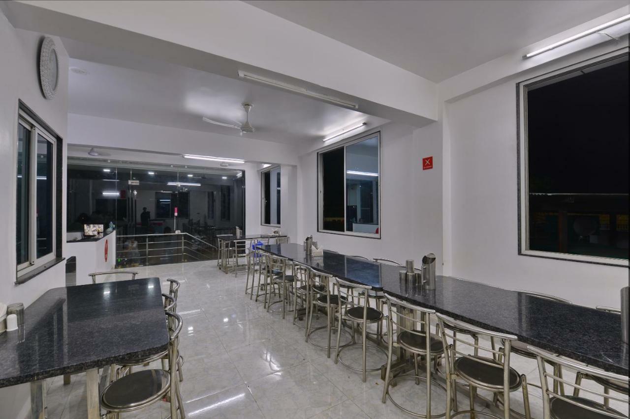 Hotel Chicago Αχμπανταμπάντ Εξωτερικό φωτογραφία