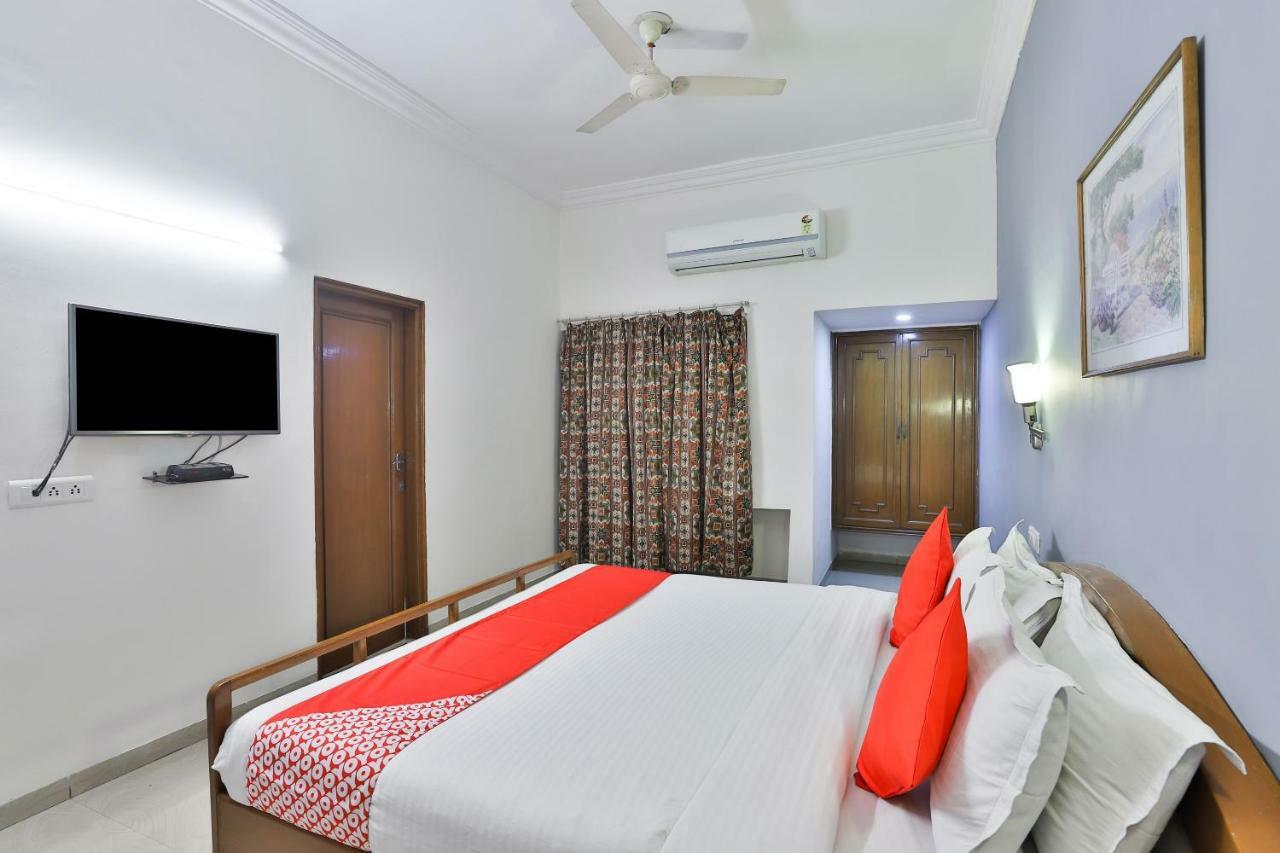 Hotel Chicago Αχμπανταμπάντ Εξωτερικό φωτογραφία
